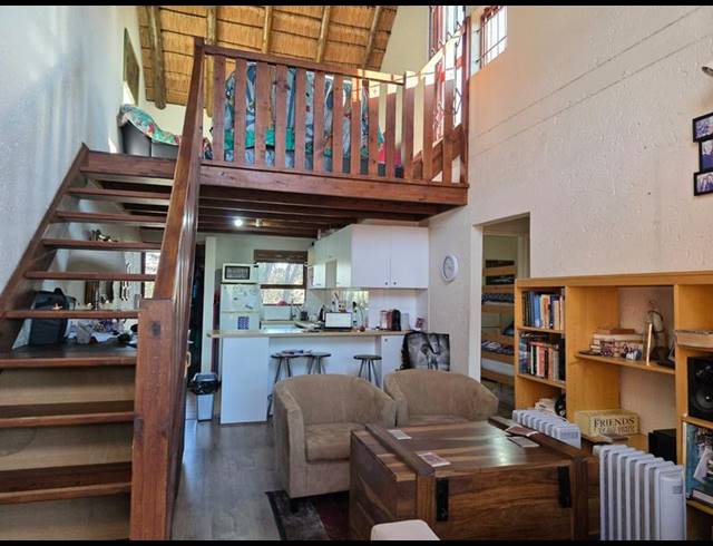 2 BEDROOM APARTMENT FOR SALE IN SUNNINGHILL